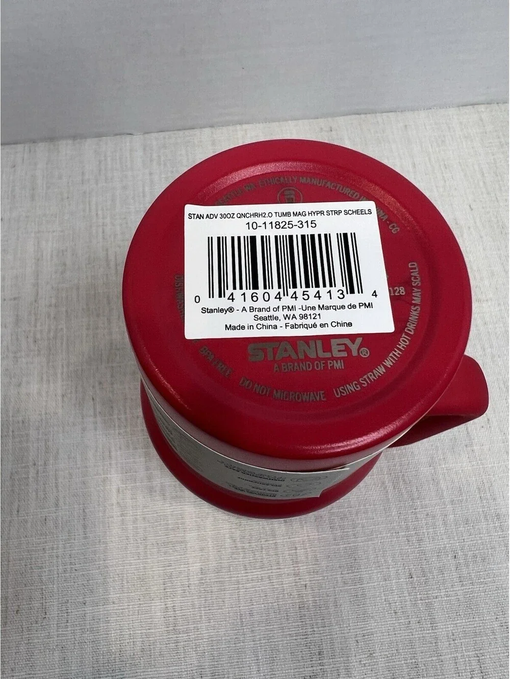 Stanley Quencher H2.0 FlowState 30 oz Striped Magenta Hyper Stripe